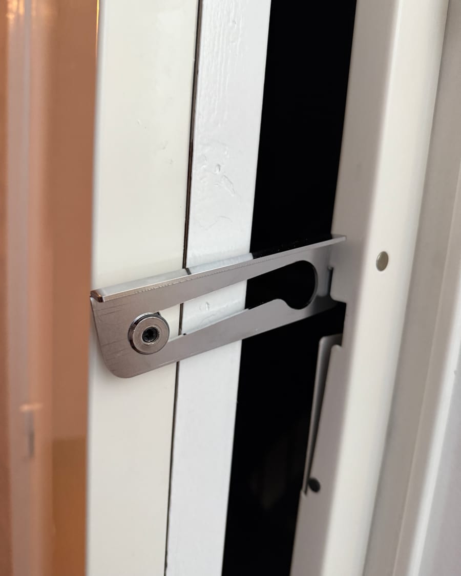 Serrure multipoints A2P — le geste